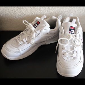 FILA Women’s sz 11 - Gently Pre-Loved - Great Cond
